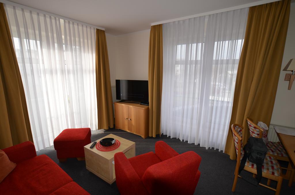 Ferienwohnung 2 Im Haus Huehnergott Sellin Pokój zdjęcie